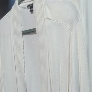 Jessica Howard White Light weight overpiece